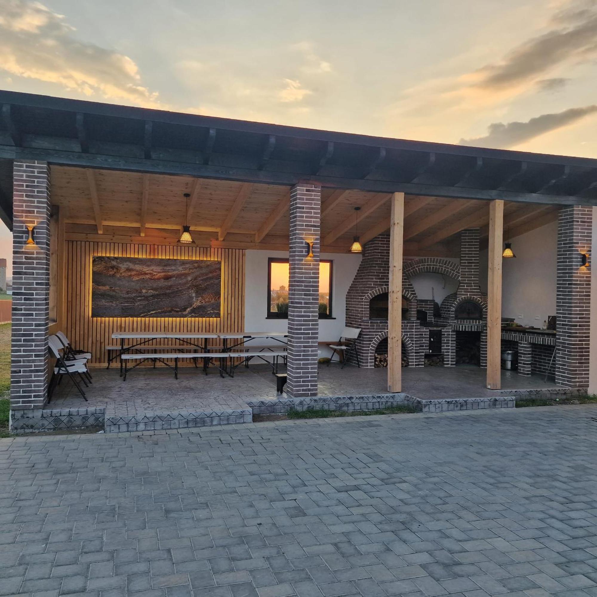 Вілла Sunny House Сучава Екстер'єр фото